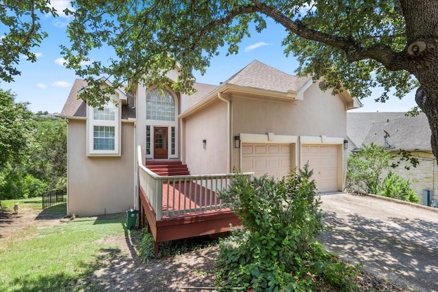 view of front of property featuring a garage