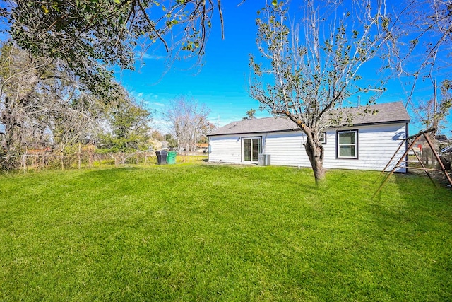 view of yard featuring central AC unit