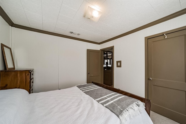 5411 Pecan St, Crosby, TX 77532 - bedroom with crown molding