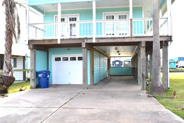 exterior space featuring a carport