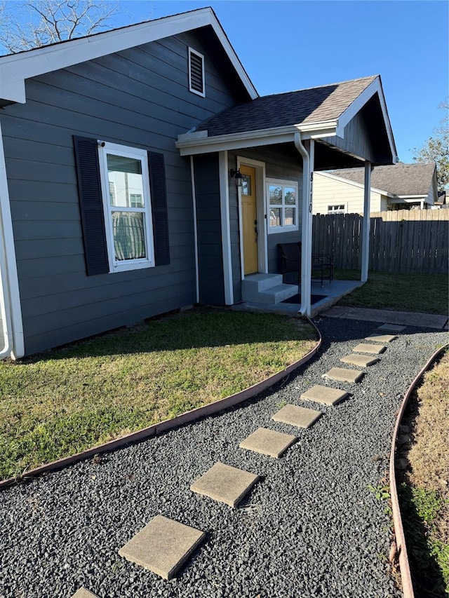 view of front of house with a front yard