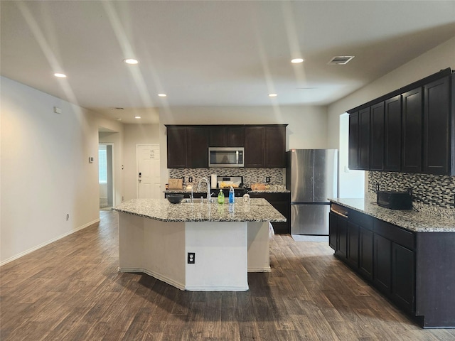 3914 Hawaiian Ct, Baytown, TX 77521 - photo 2