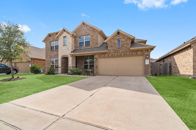 view of front of property featuring a front lawn