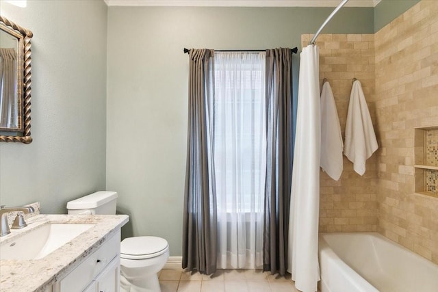 full bathroom with vanity, toilet, and shower / tub combo