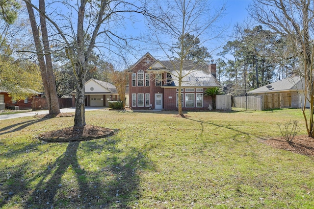 view of front facade featuring a front yard