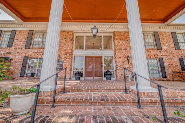 property entrance with a porch