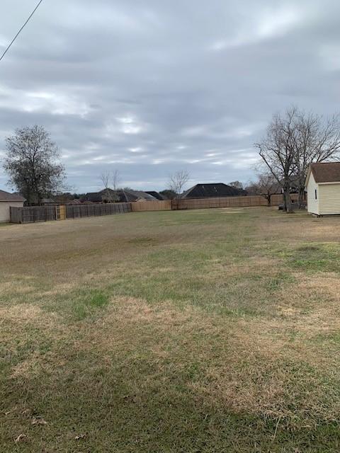 Listing photo 2 for 0 W Henderson Rd, Angleton TX 77515