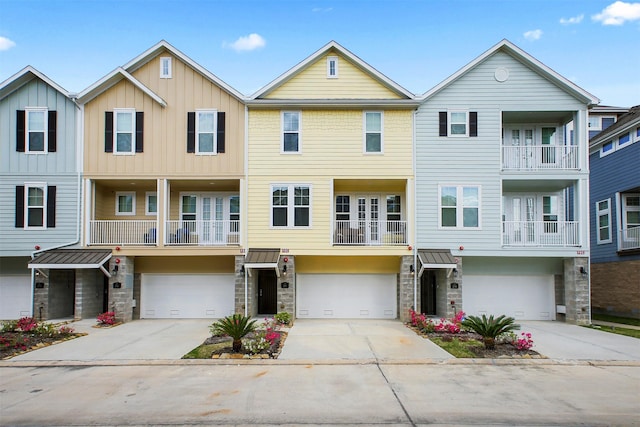 view of townhome / multi-family property