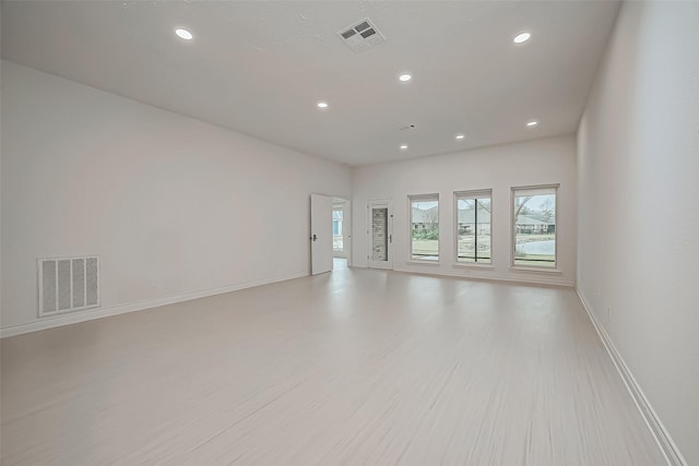 empty room featuring light hardwood / wood-style flooring