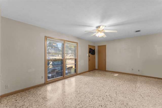 empty room with ceiling fan