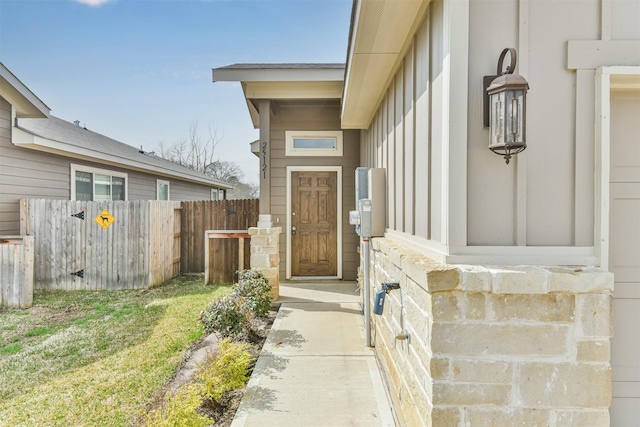 view of property entrance