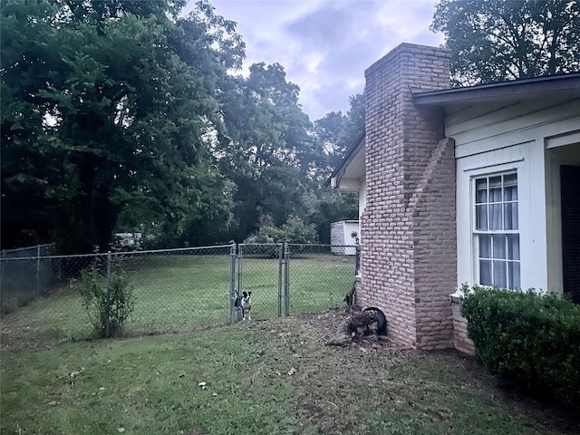 504 E Bell Ave, Crockett, TX 75835 - view of yard