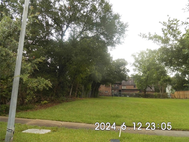 Listing photo 2 for 2341 Maroneal St, Houston TX 77030