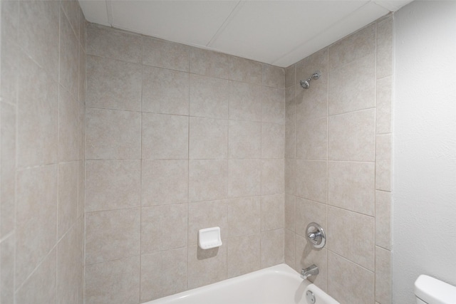 full bathroom with toilet and shower / tub combination