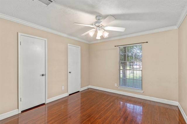 unfurnished room featuring hardwood / wood-style flooring, a textured ceiling, and ceiling fan