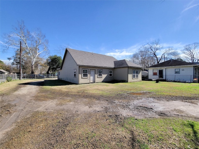 view of front of house with a front yard