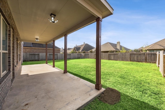 view of yard with a patio area