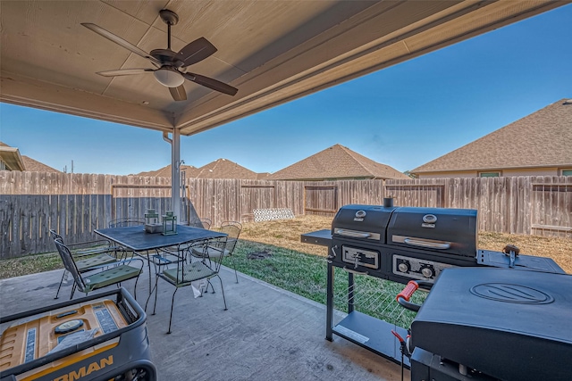 view of patio with ceiling fan