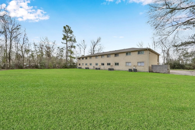 exterior space with a yard