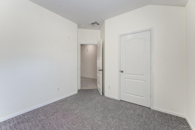 unfurnished bedroom featuring carpet flooring