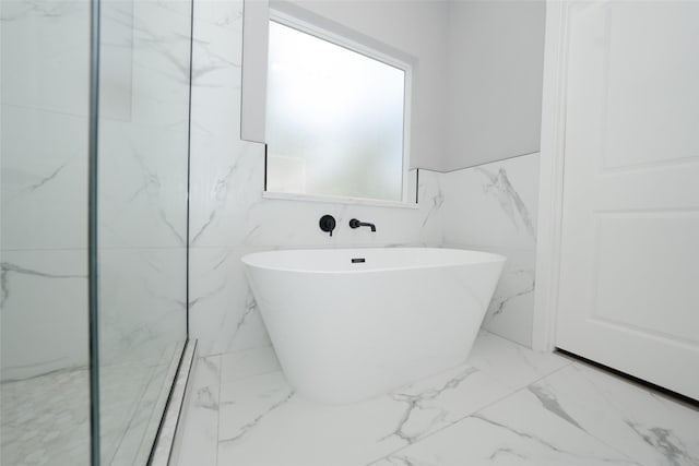 bathroom featuring a bathing tub