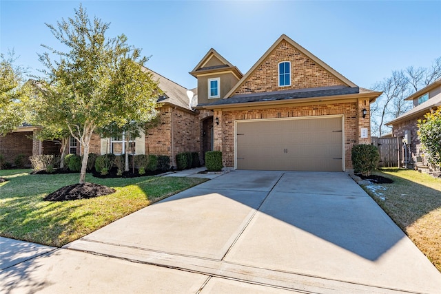 craftsman-style home featuring a front lawn