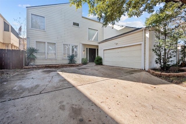 view of front facade featuring a garage