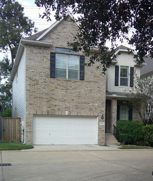 view of front facade featuring a garage