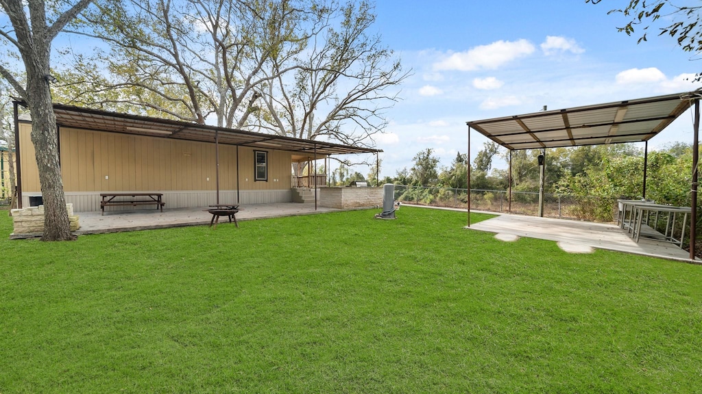 view of yard with a patio