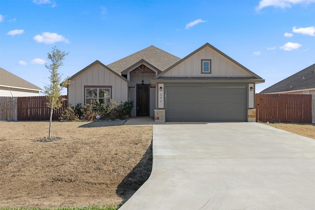 ranch-style home featuring a garage