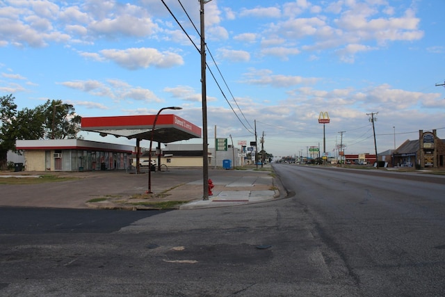 1101 N Mechanic St, El Campo, TX 77437