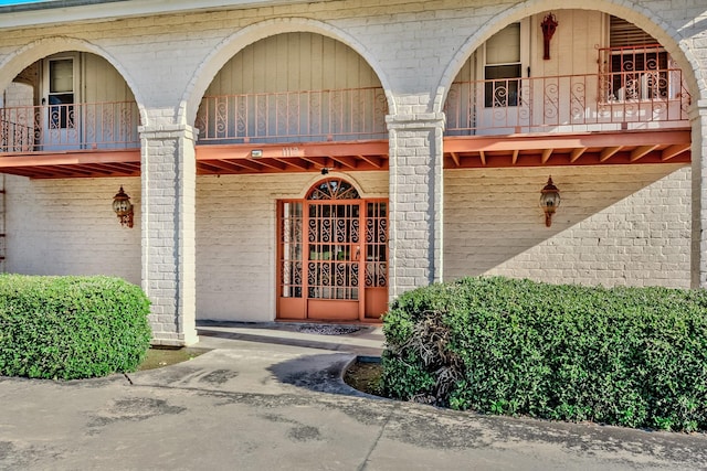 doorway to property with a balcony