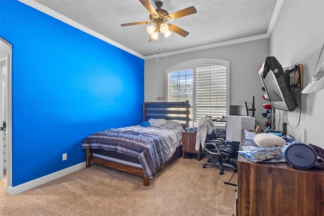 bedroom featuring light carpet, a textured ceiling, and ceiling fan