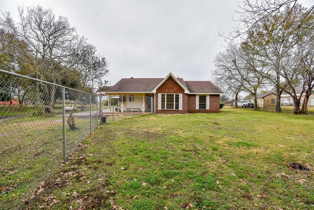 view of front of house with a front yard