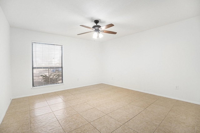 unfurnished room featuring ceiling fan