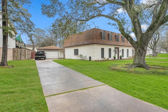 view of front of house with a front yard