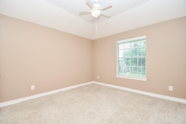 unfurnished room with ceiling fan