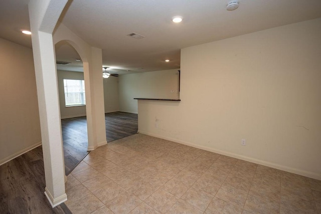 empty room with ceiling fan