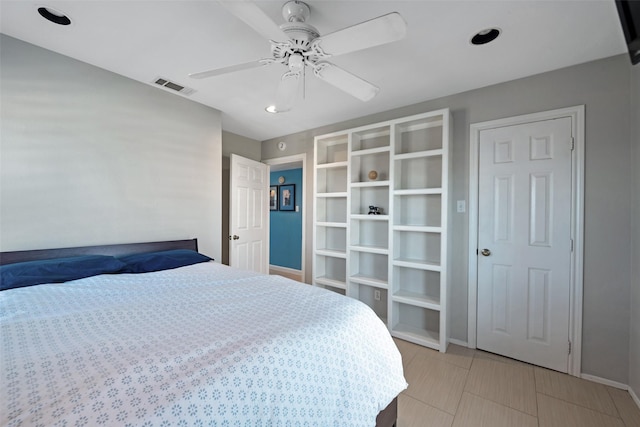 bedroom featuring ceiling fan