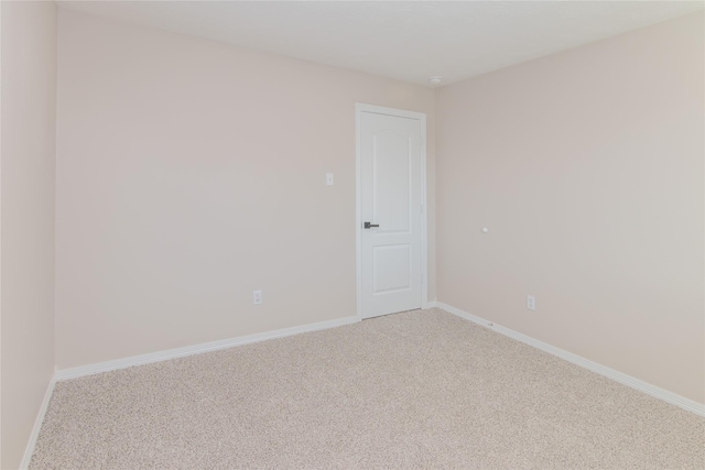 unfurnished room with carpet