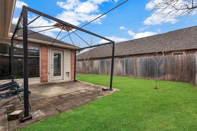 view of yard with a patio