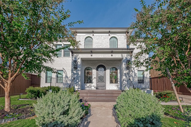 view of front of home featuring a porch