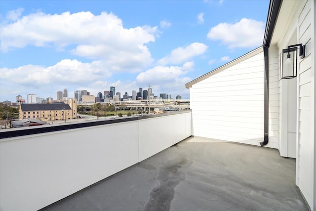 2117 Emancipation Ave, Houston, TX 77003 - balcony featuring a skyline view