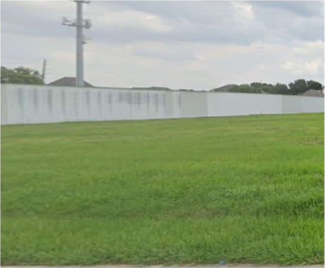 Listing photo 2 for 0 Dairy Ashford Rd, Stafford TX 77477