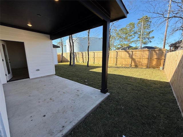 view of yard with a patio area