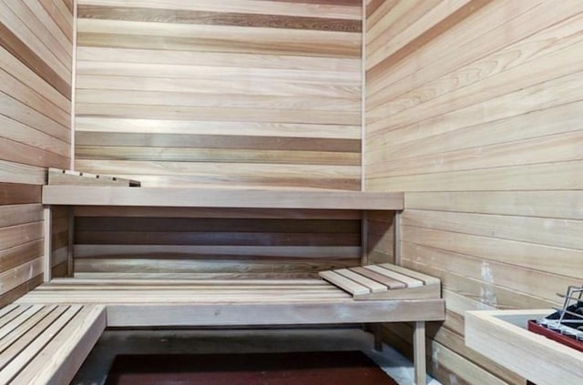 view of sauna / steam room