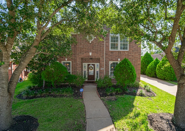 view of front of house featuring a front yard