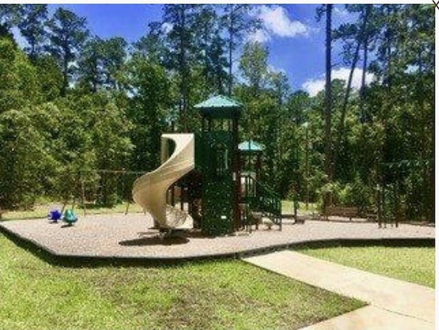 view of play area featuring a yard