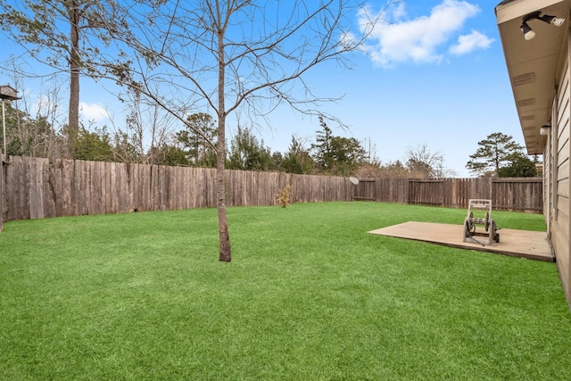 518 Lovers Ln, Dayton, TX 77535 - view of yard featuring a patio