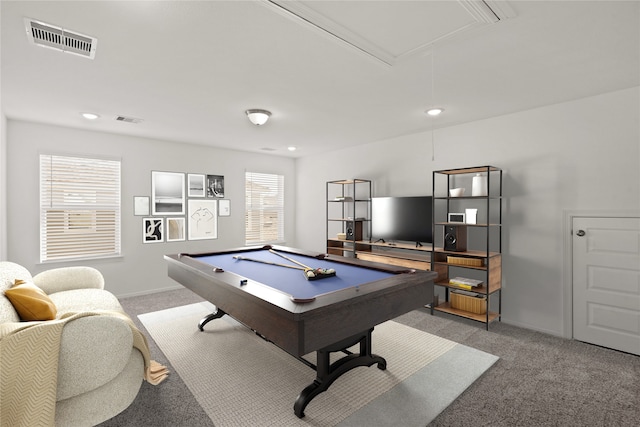 playroom featuring light carpet and pool table